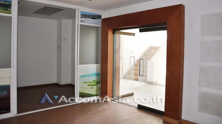 unitSplit-type Air, Office, Pet friendly |  Apartment For Rent in Sukhumvit, Bangkok  near BTS Nana (AA10559)